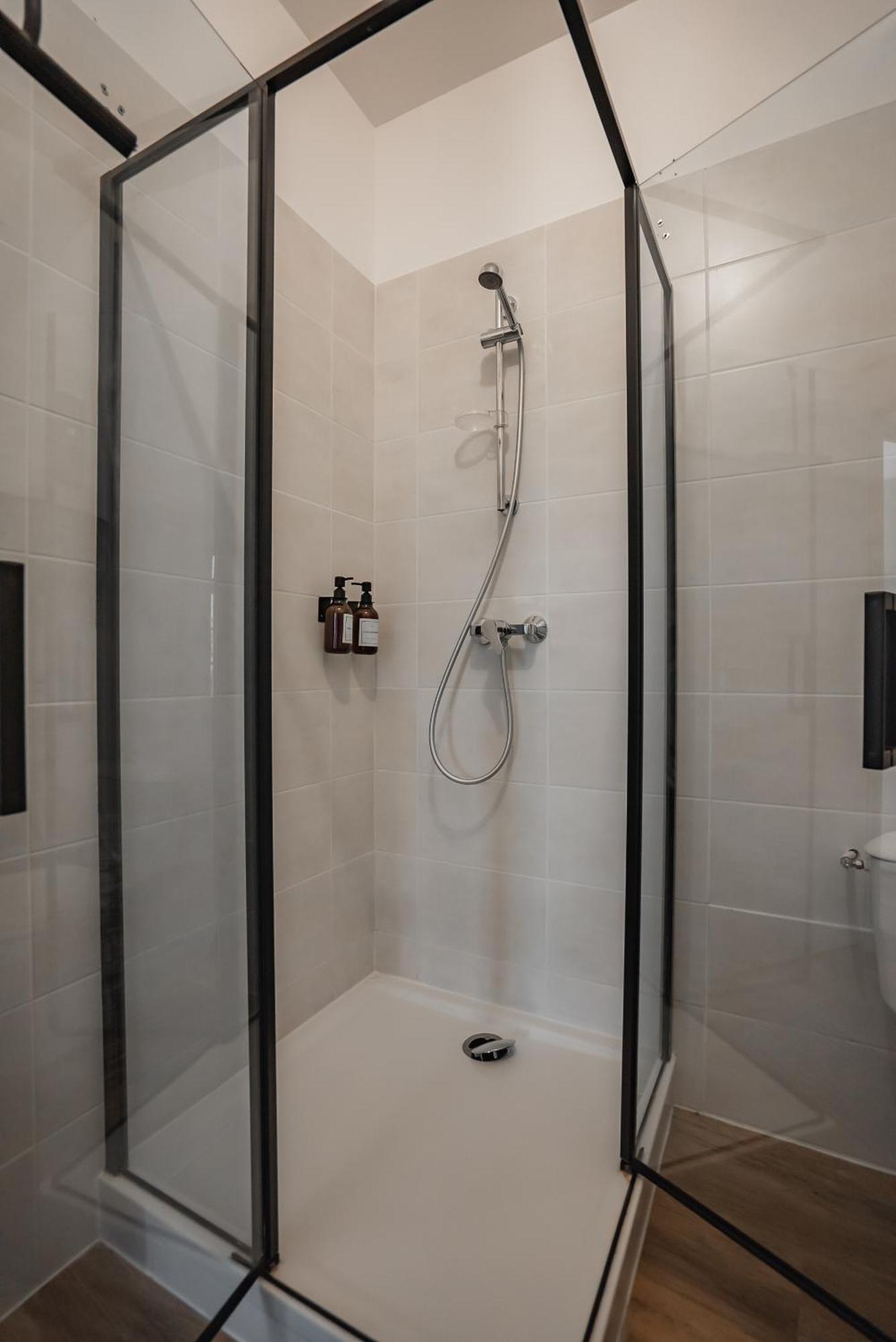 Apartament Le Balcon Du Roi Rene Awinion Zewnętrze zdjęcie